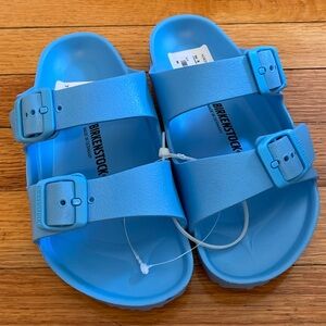 New with Tags Birkenstocks Arizona waterproof Sky Blue Size 34